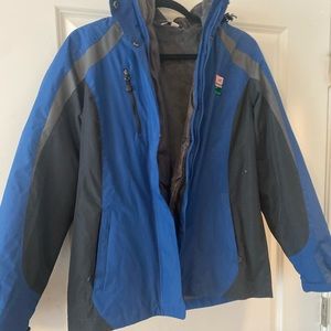 THE CW CREW WINDBREAKER JACKET PORT AUTHORITY SIZE S
